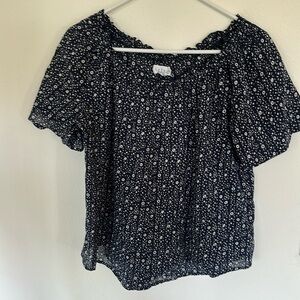 Velvet by Graham and Spencer blue/white top, small 100% cotton feminine romantic